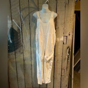 Vintage 1980s white coveralls jumpsuit by Paris blues size small